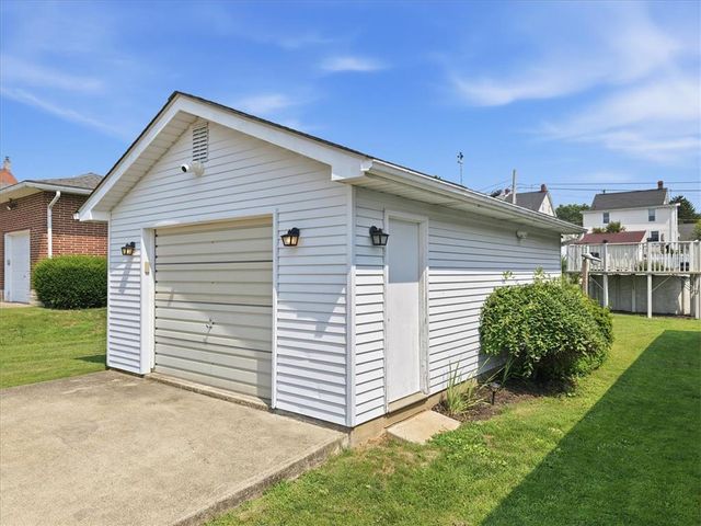 1395 Jefferson Street, Hellertown Boro, PA 18055