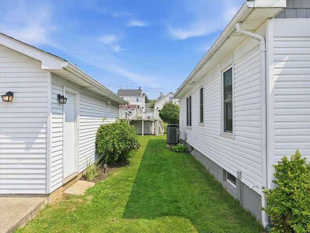 1395 Jefferson Street, Hellertown Boro, PA 18055