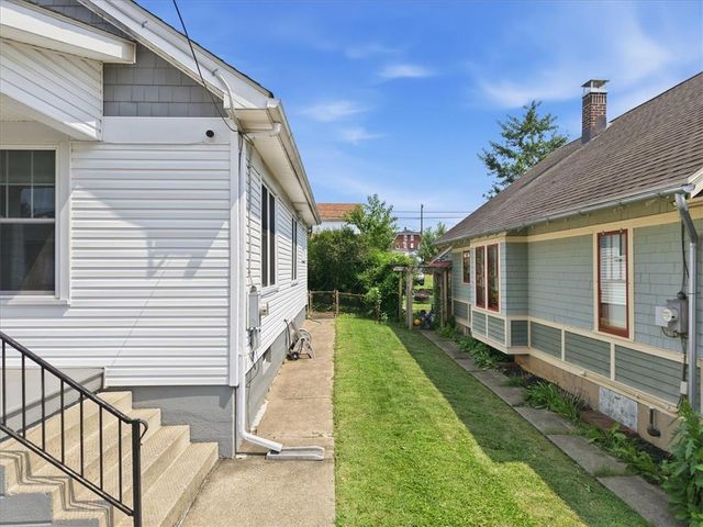 1395 Jefferson Street, Hellertown Boro, PA 18055