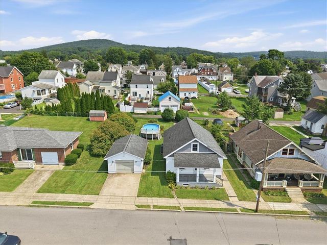1395 Jefferson Street, Hellertown Boro, PA 18055