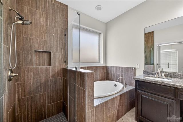 5320 Escondido Pass, Mcallen, TX 78504