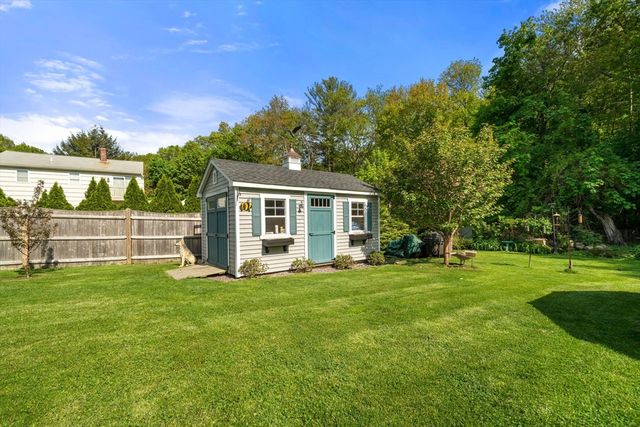 160 Sportsmans Trl, Whitman, MA 02382