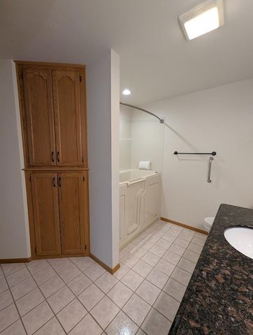 2721 W 9TH AVENUE, Oshkosh, WI 54904