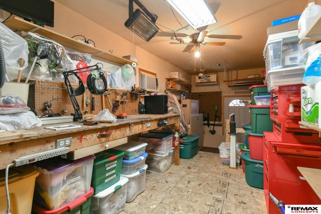 10331 N 145th Street, Waverly, NE 68462