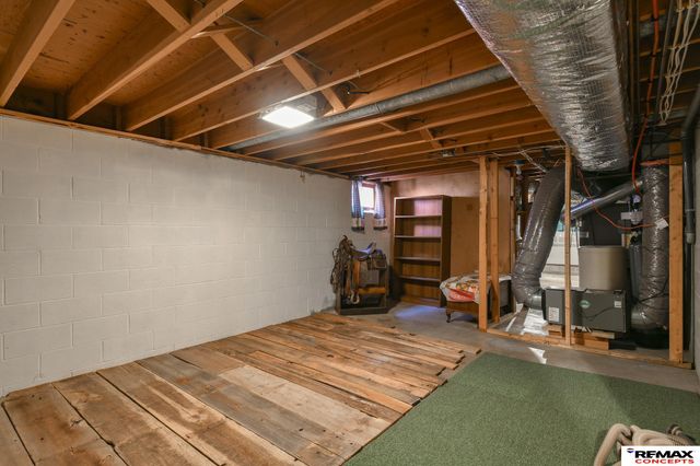 10331 N 145th Street, Waverly, NE 68462