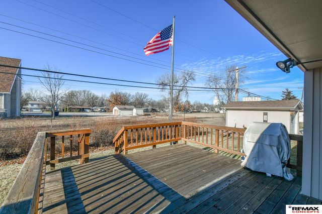 10331 N 145th Street, Waverly, NE 68462