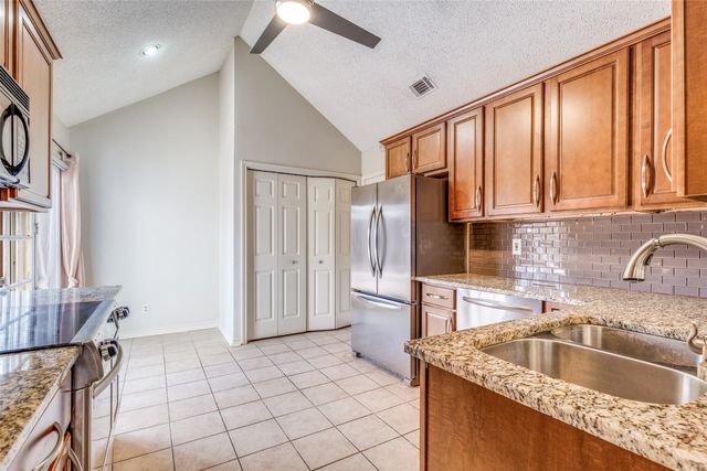 18031 Whispering Gables Lane, Dallas, TX 75287