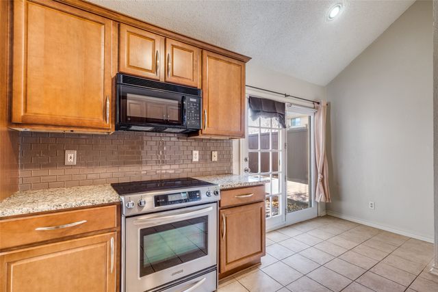 18031 Whispering Gables Lane, Dallas, TX 75287