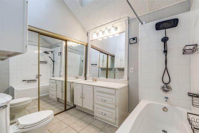 18031 Whispering Gables Lane, Dallas, TX 75287