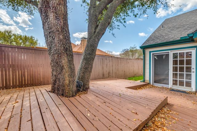 18031 Whispering Gables Lane, Dallas, TX 75287