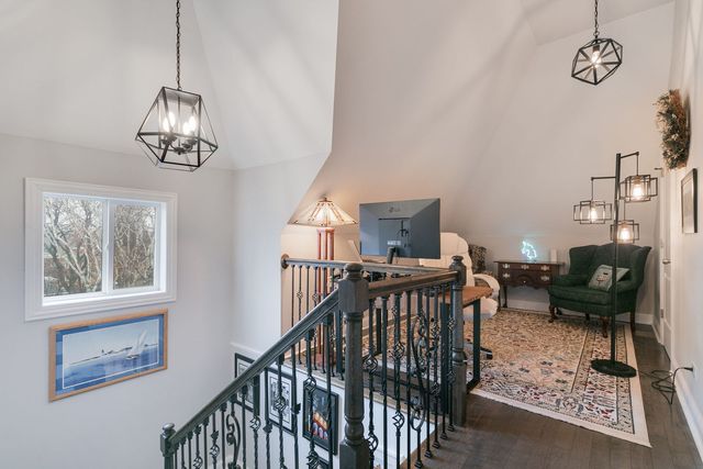 3239 Wesley Avenue, Berwyn, IL 60402