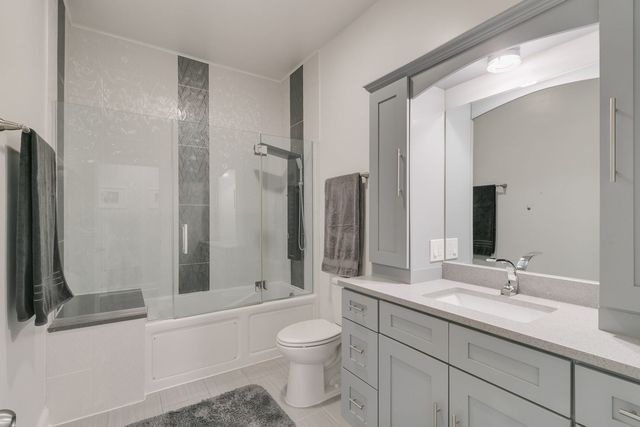 3239 Wesley Avenue, Berwyn, IL 60402