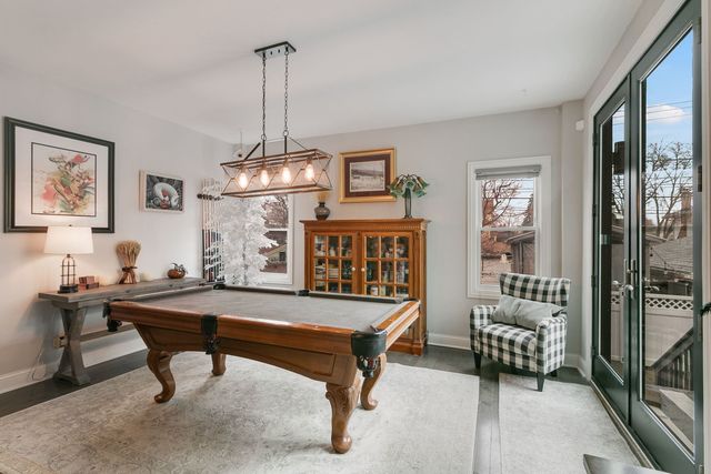 3239 Wesley Avenue, Berwyn, IL 60402