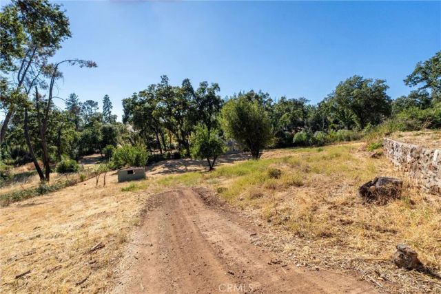 1557 La Grande Vue, Paradise, CA 95969