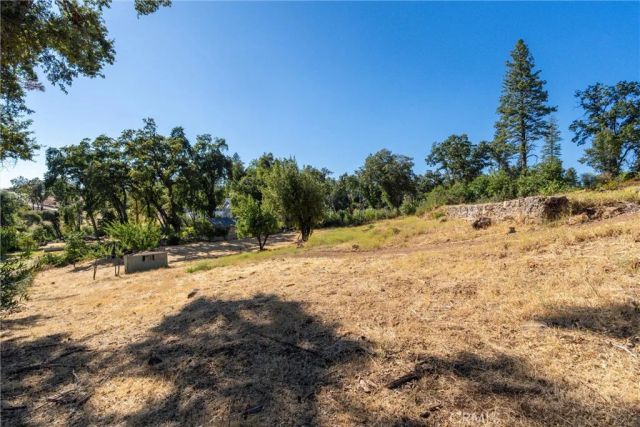 1557 La Grande Vue, Paradise, CA 95969