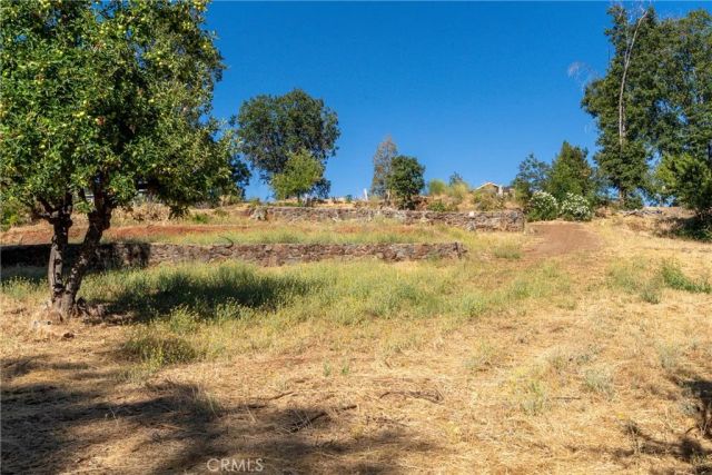 1557 La Grande Vue, Paradise, CA 95969