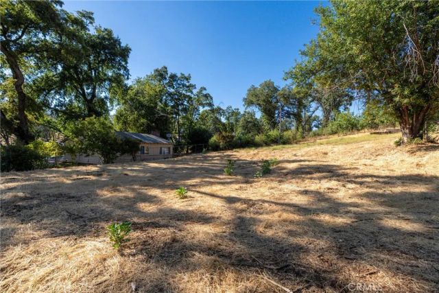 1557 La Grande Vue, Paradise, CA 95969