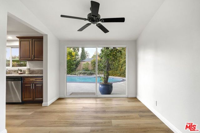 20307 Mobile Street, Winnetka (los Angeles), CA 91306