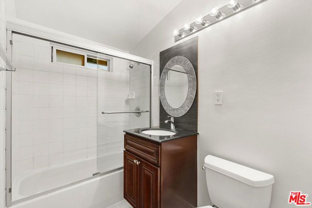 20307 Mobile Street, Winnetka (los Angeles), CA 91306