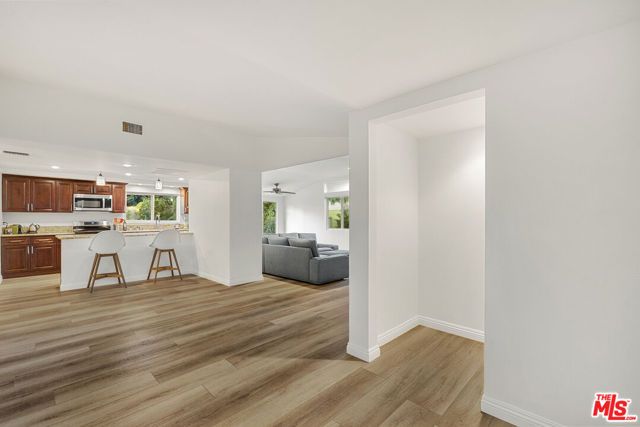 20307 Mobile Street, Winnetka (los Angeles), CA 91306