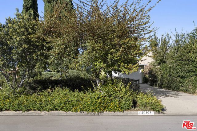 20307 Mobile Street, Winnetka (los Angeles), CA 91306