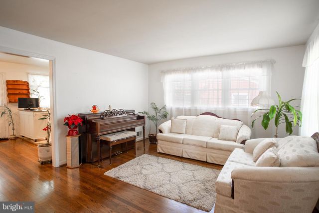 630 EDMONSTON DR, Rockville, MD 20851