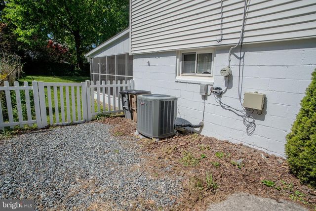 630 EDMONSTON DR, Rockville, MD 20851