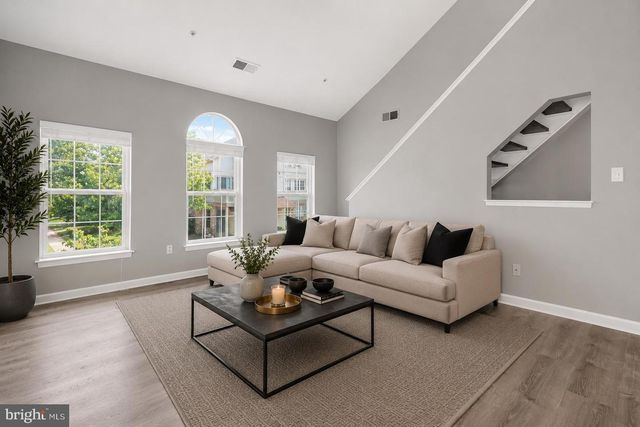 206 REMINGTON CT, Chalfont, PA 18914