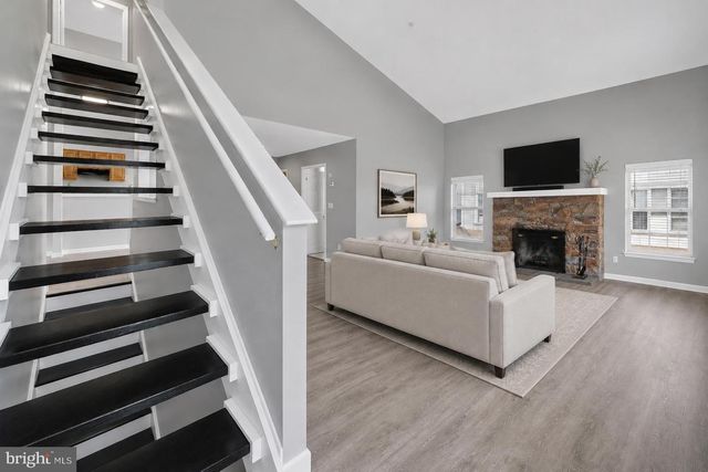 206 REMINGTON CT, Chalfont, PA 18914