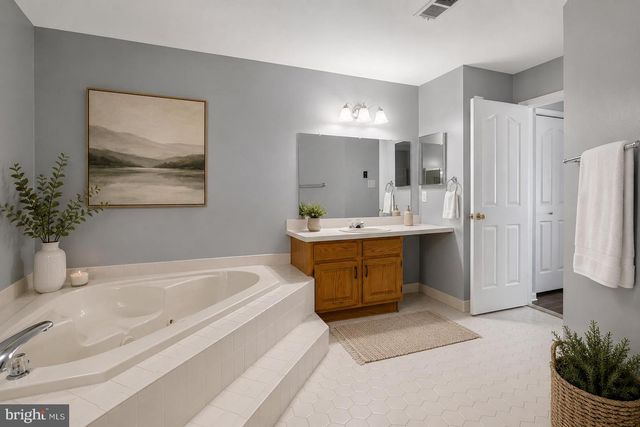 206 REMINGTON CT, Chalfont, PA 18914