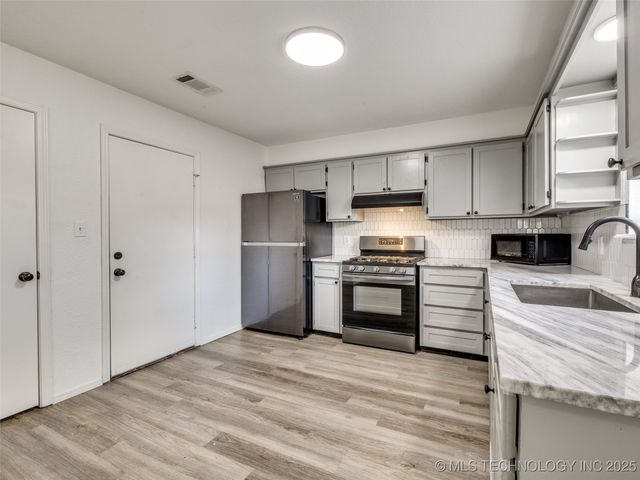 14447 S Oklahoma Boulevard, Glenpool, OK 74033