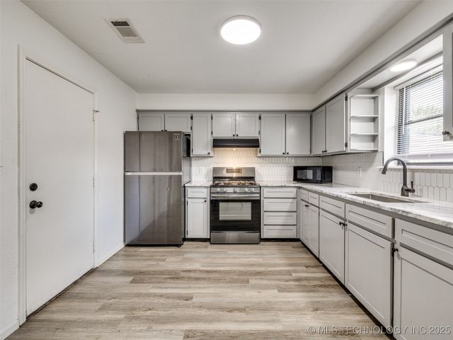14447 S Oklahoma Boulevard, Glenpool, OK 74033