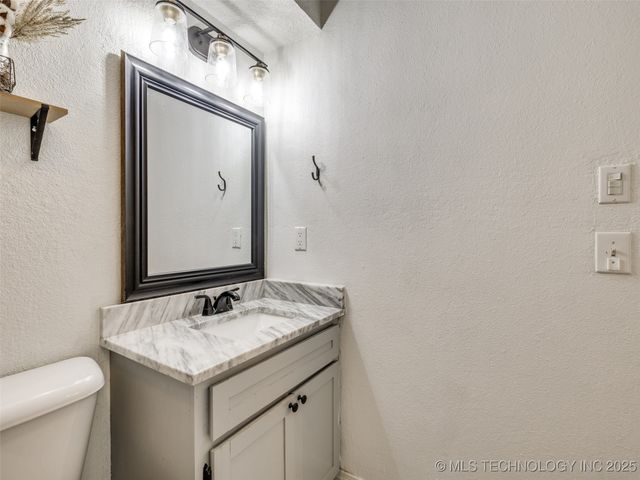 14447 S Oklahoma Boulevard, Glenpool, OK 74033