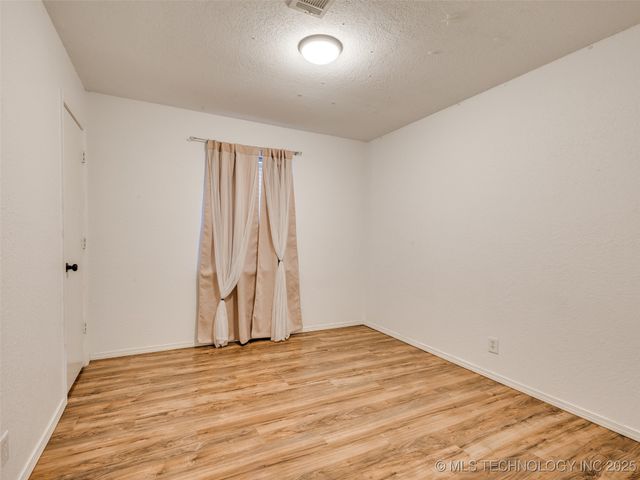14447 S Oklahoma Boulevard, Glenpool, OK 74033