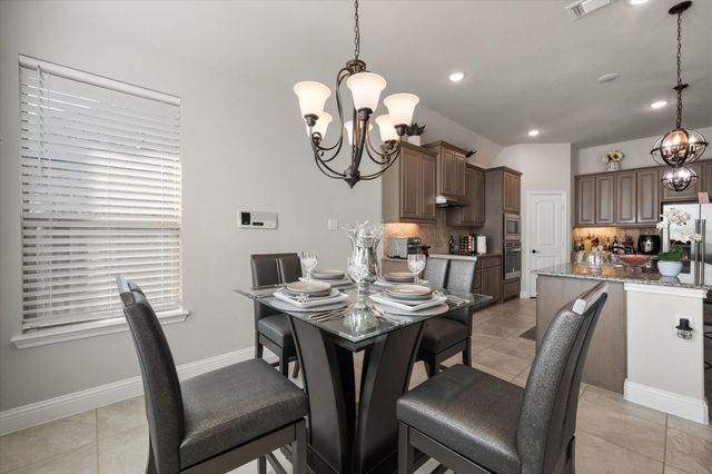 118 Basswood Drive, Red Oak, TX 75154