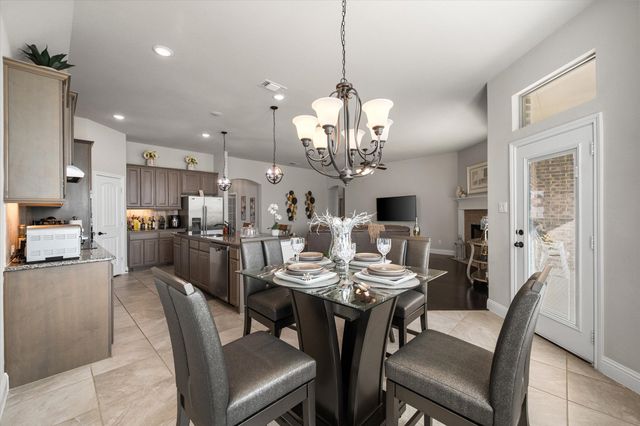 118 Basswood Drive, Red Oak, TX 75154