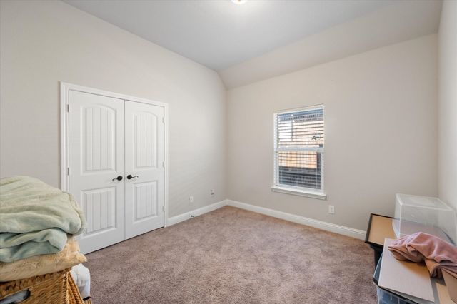 118 Basswood Drive, Red Oak, TX 75154