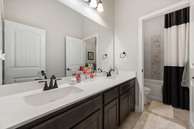 118 Basswood Drive, Red Oak, TX 75154