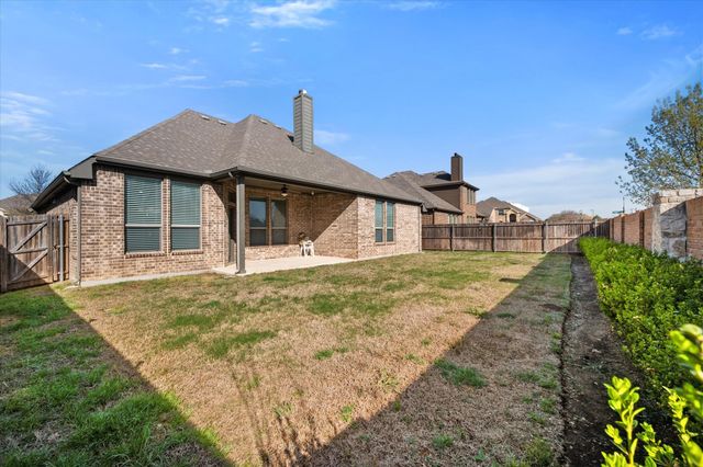 118 Basswood Drive, Red Oak, TX 75154
