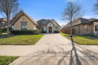 118 Basswood Drive, Red Oak, TX 75154