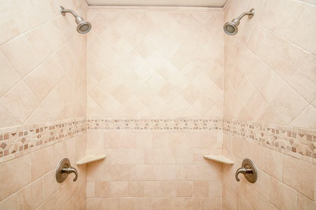 1938 Augusta Drive, Houston, TX 77057