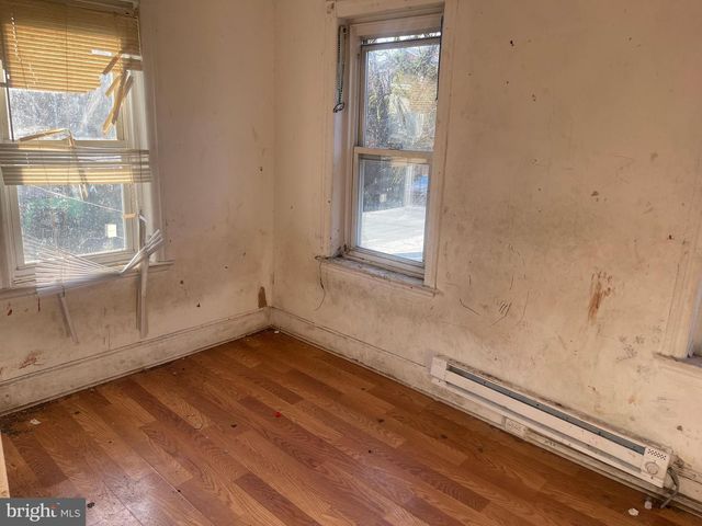 1317 W 3RD ST, Chester, PA 19013