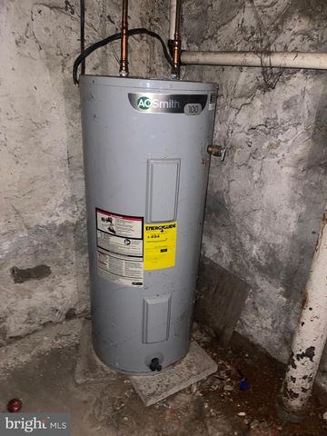 1317 W 3RD ST, Chester, PA 19013