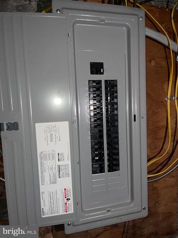 1317 W 3RD ST, Chester, PA 19013