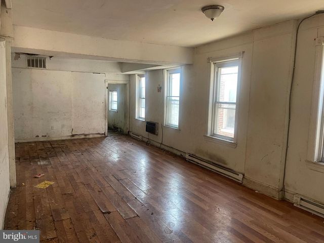 1317 W 3RD ST, Chester, PA 19013