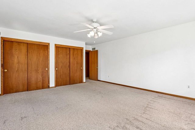 W284N3580 Old North Shore DRIVE, Pewaukee, WI 53072