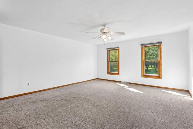 W284N3580 Old North Shore DRIVE, Pewaukee, WI 53072