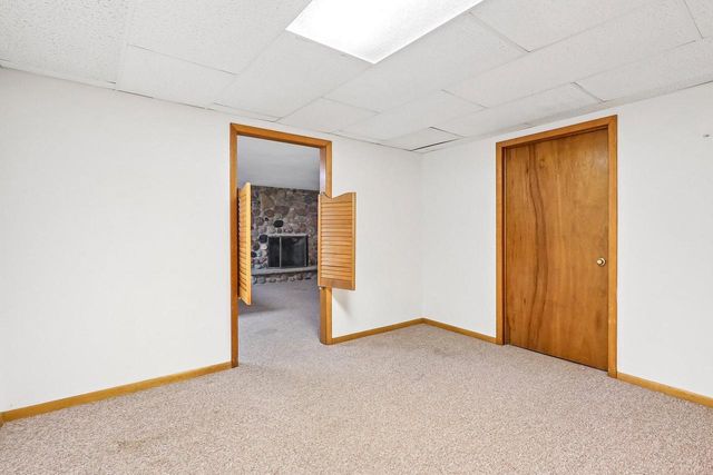 W284N3580 Old North Shore DRIVE, Pewaukee, WI 53072