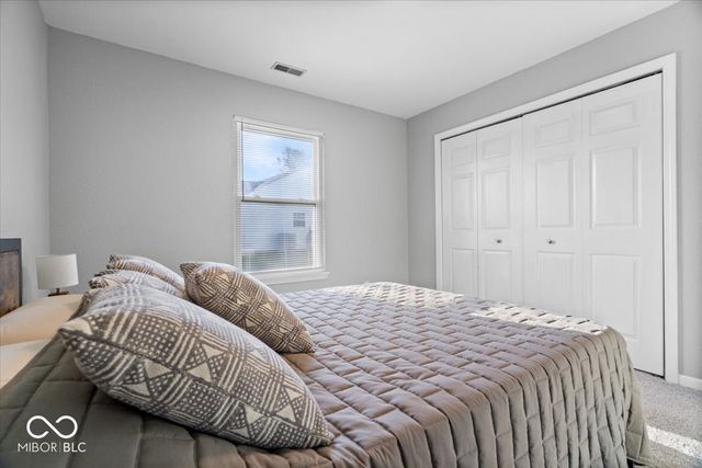 141 Brixton Woods Drive E, Pittsboro, IN 46167