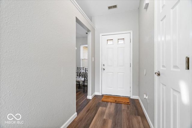 141 Brixton Woods Drive E, Pittsboro, IN 46167